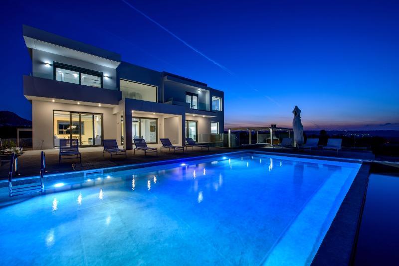 Thea Sunrise Villa Koszkinú Kültér fotó